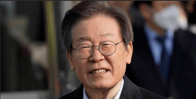 金建希后才发现自然脸和整容脸差距很明显凯发K8国际看到59岁金惠景和53岁(图23)